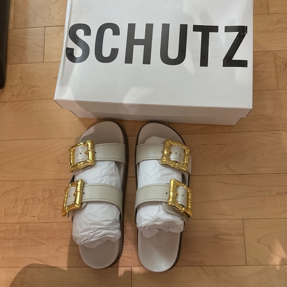 Schutz Enola Sporty Sandal in White/Gold Size 6.5 - Picture 4 of 5